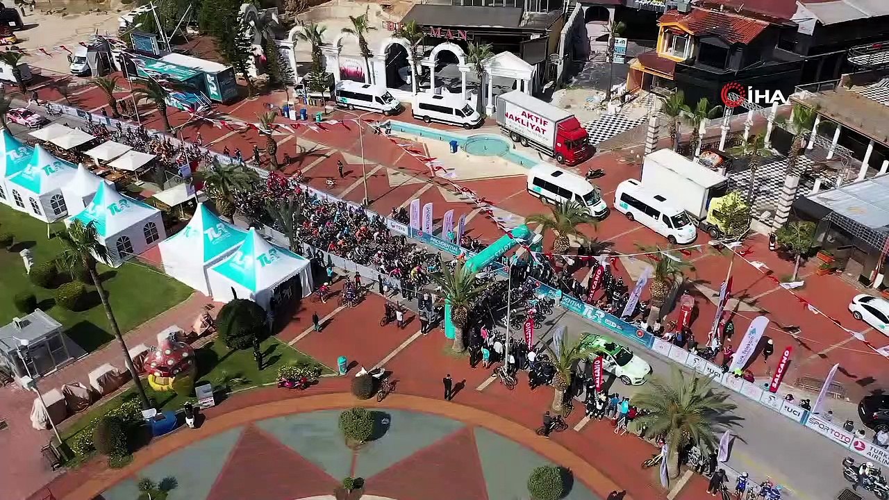 Cumhurbaşkanlığı Türkiye Bisiklet Turu Alanya-Kemer etabının startı verildi