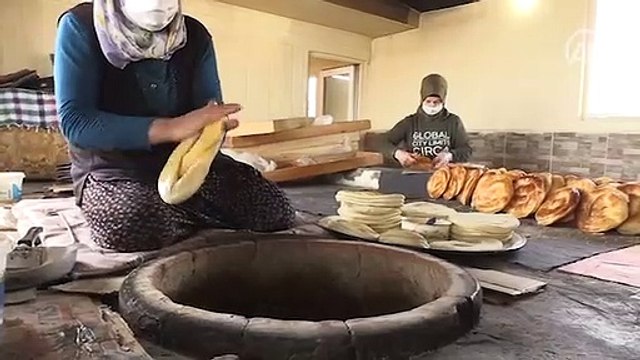 Doğu Anadolu'da sahur sofralarının vazgeçilmez lezzeti: Tandır ketesi