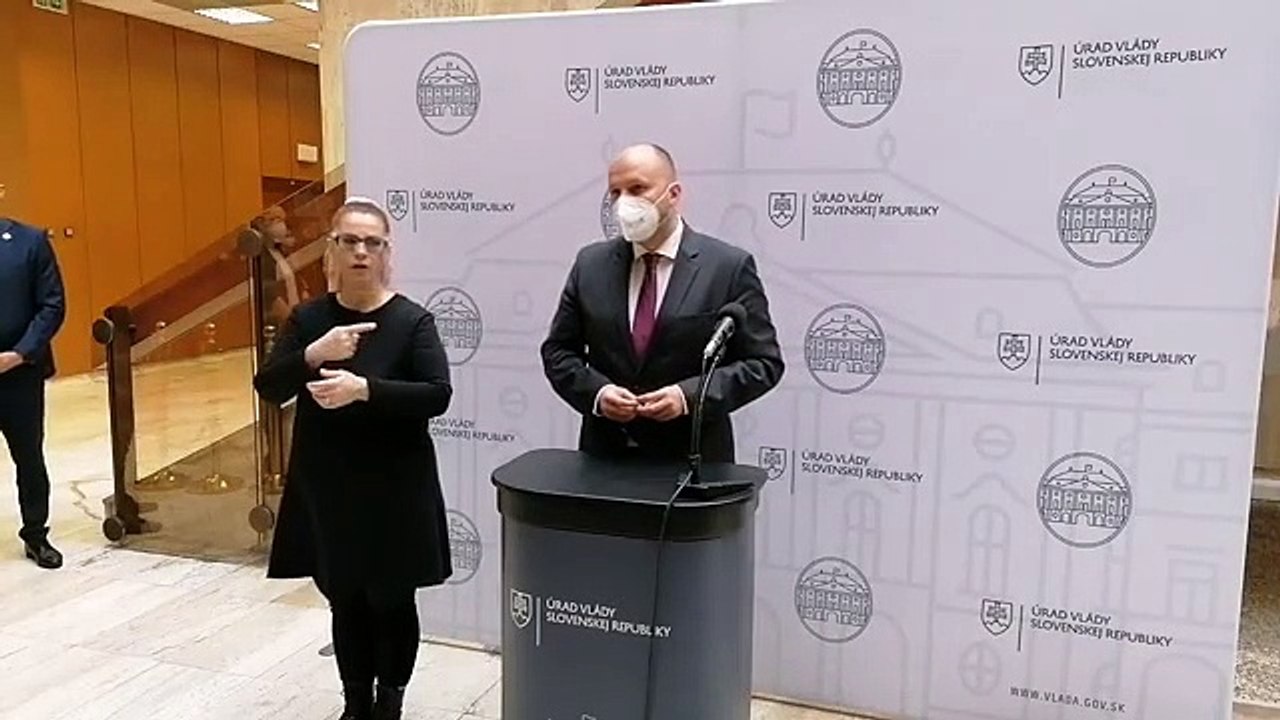 ZÁZNAM: Brífing ministrov J. Naďa a I. Korčoka