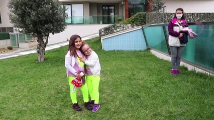 Down sendromlu kızını anlattığı "Downsendrella" kitabıyla farkındalık oluşturuyor