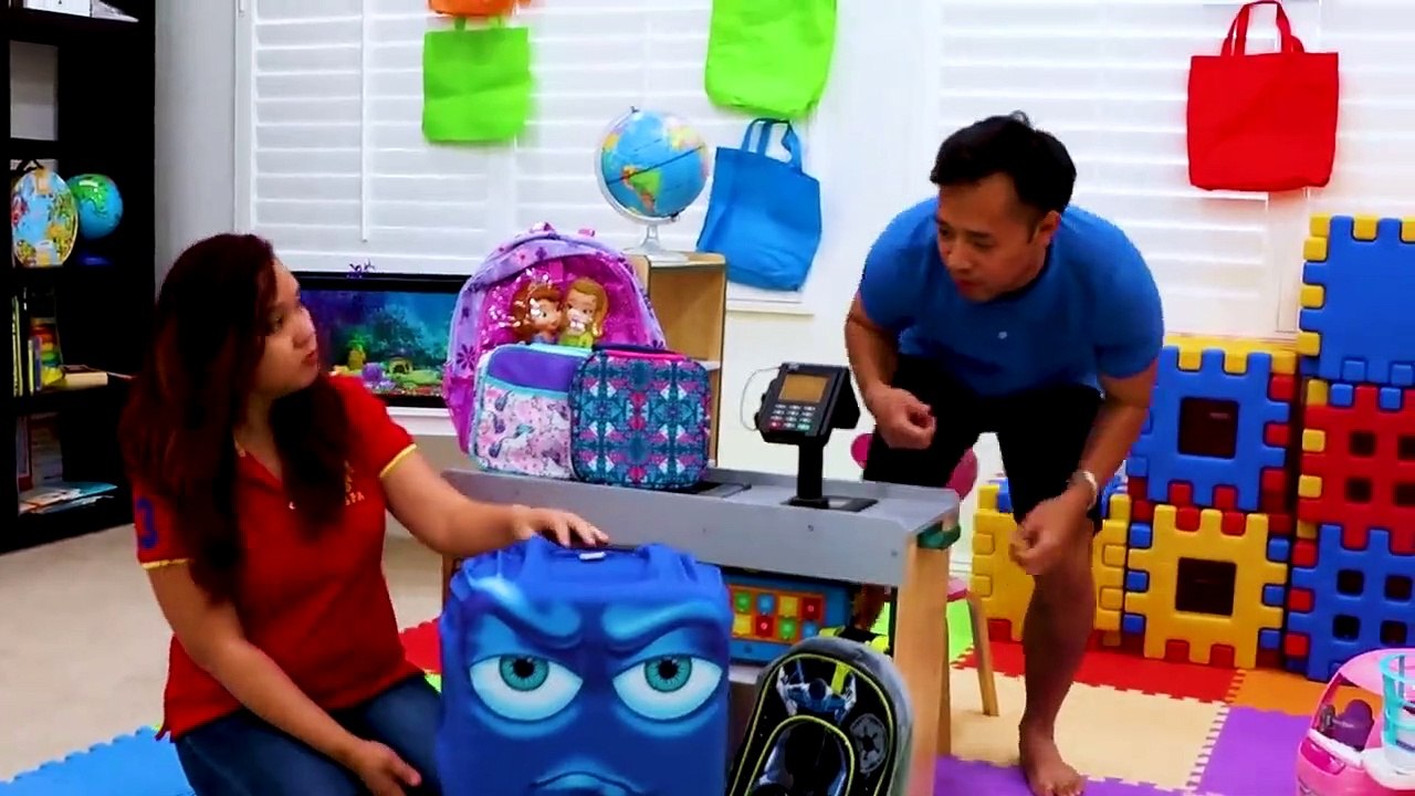 Wendy Pretend Play With New Robot Luggage Suitcase Traveling Toy For The Holidays