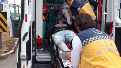 Otomobil ile çarpışan motosiklet sürücü genç yaralandı