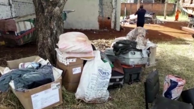 Moradores de rua são atendidos por Assistente Social e Patrulha Ambiental resgata cães em situação de risco