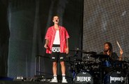 Justin Bieber diz que seguranças checavam seu pulso à noite devido ao vício em drogas