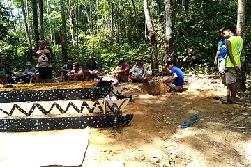 Ritual Merapat - Membangkah Kubur Talang Mamak di  Indragiri Hulu