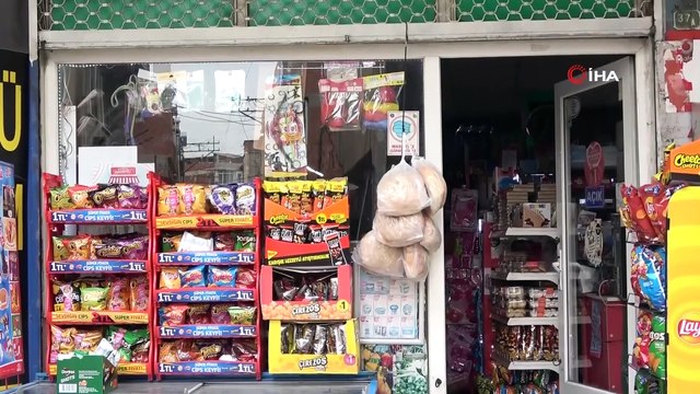 Gizemli Hayırsever Mahalledeki Eczane Ve Bakkalların Veresiye Defterlerini Kapattı