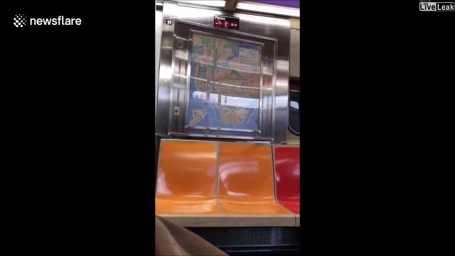 Ce passager du métro n'est vraiment pas chanceux du tout