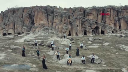 AKSARAY'DA ÇEKİLEN 'YUNUS EMRE İÇİN SÖYLE' KLİBİ İLGİ GÖRÜYOR