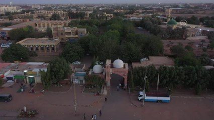 Ribat Vakfı, Sudan'da Uluslararası Afrika Üniversitesinde okuyan 1500 öğrenciye iftar verdi