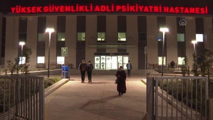 Ankara Şehir Hastanesi'nde Kovid-19 aşılaması iftardan sonra da devam ediyor
