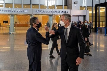 - NATO Genel Sekreteri Stoltenberg: "Bugün alınan kararla NATO Afganistan'dan çıkacaktır"