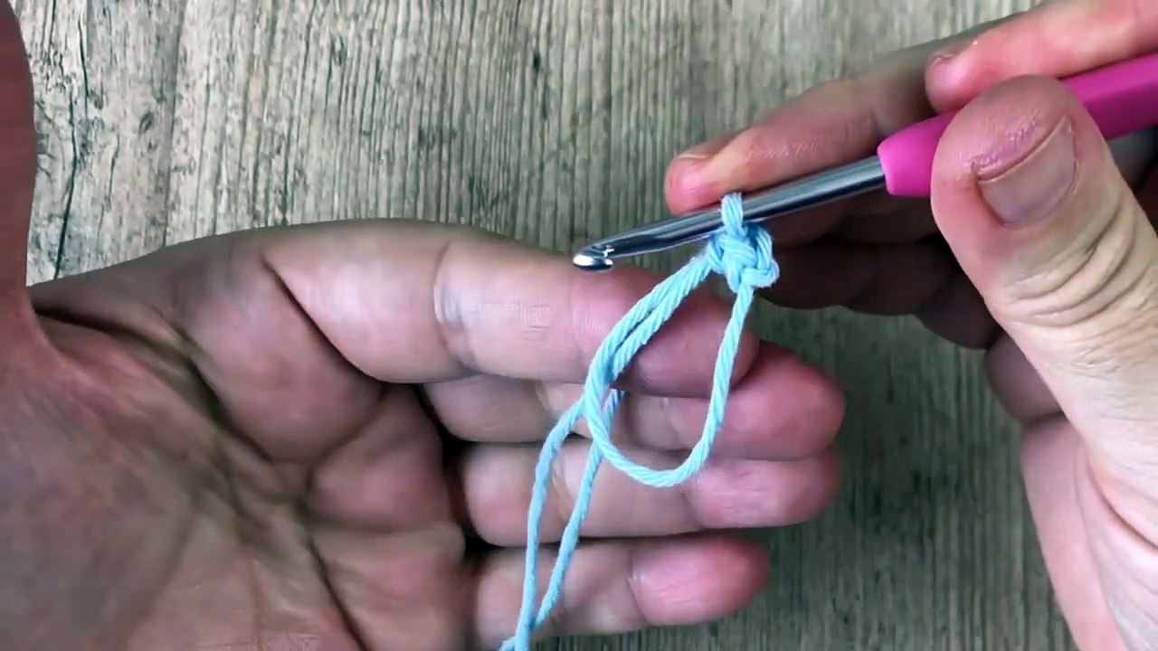 How To Crochet The Magic Ring (Magic Circle) | Amigurumi Beginners Course #9