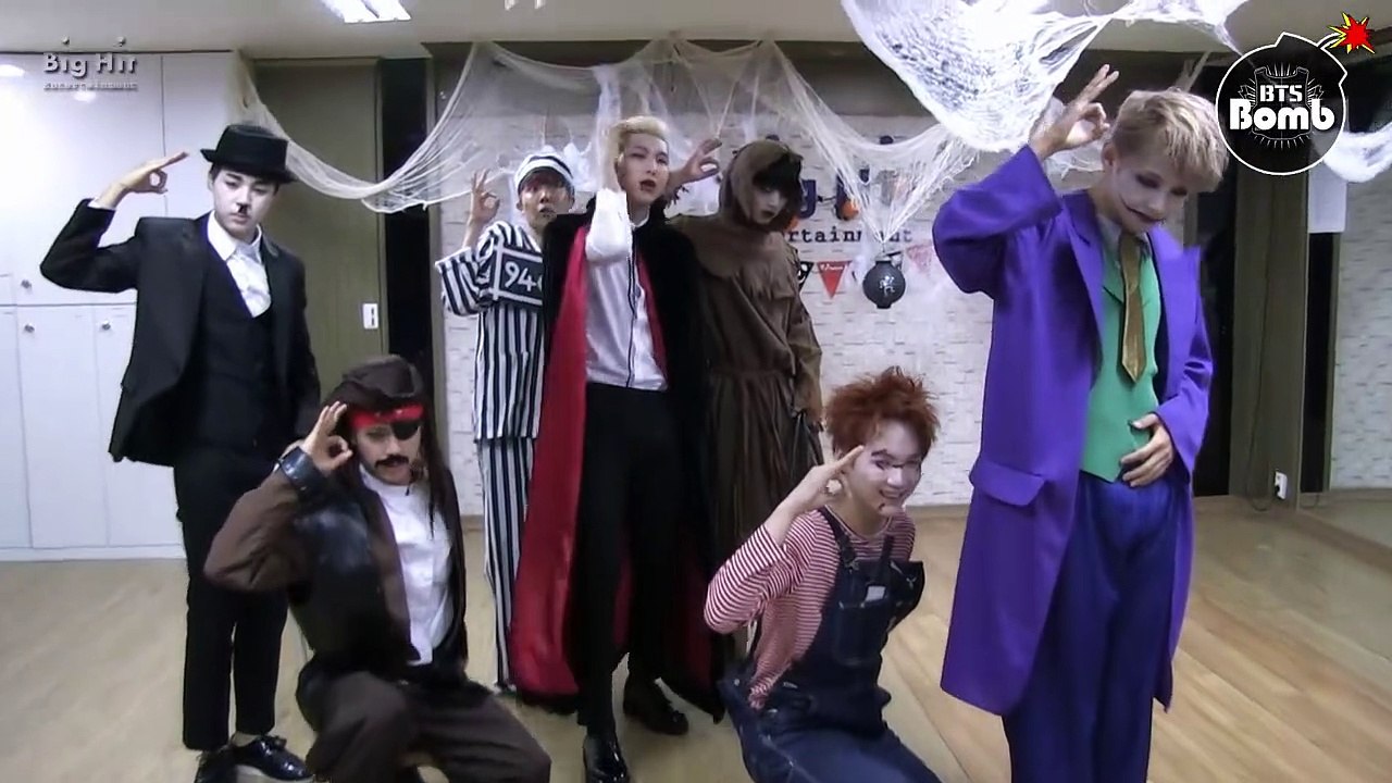 [Bangtan Bomb] War Of Hormone  In Halloween