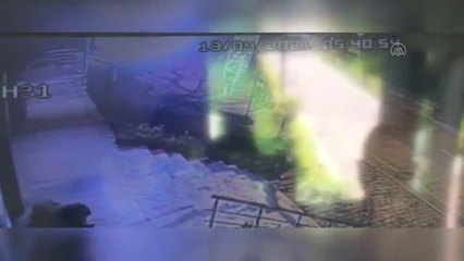 Beylikdüzü'nde iki iş yerinden elektronik eşya çaldığı belirlenen şüpheli yakalandı