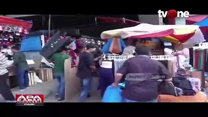 Petugas Gabungan Uji Sampling Bahan Makanan di Pasar