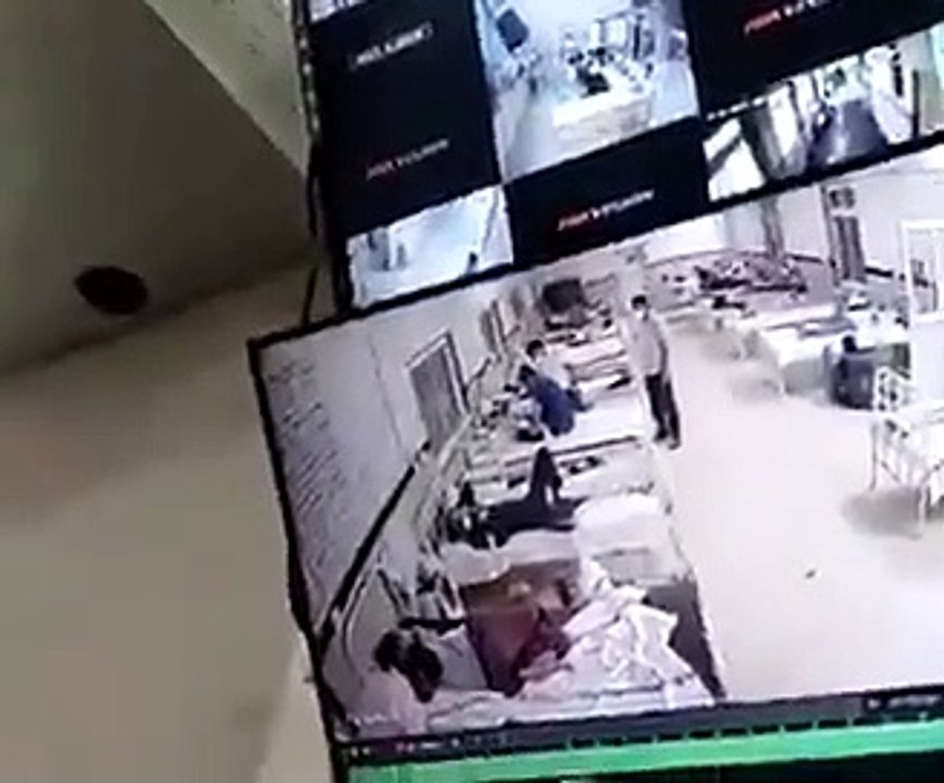 वार्ड बॉय ने मरीज की ऑक्सीजन निकाली, सांसे उखड़...