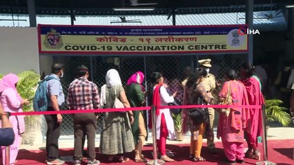 - Hindistan‘da günlük korona virüs vaka sayısı ilk kez 200 bini aştı