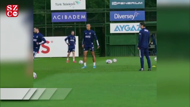 Mesut Özil'den Sinan Gümüş'e Pardon kardeşim