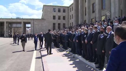 Vefat eden eski Başbakan Yıldırım Akbulut için TBMM'de tören düzenlendi (2)