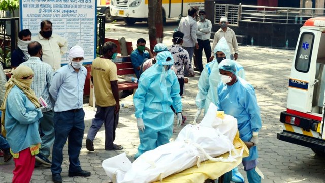 Delhi COVID crisis deepens, Kailash Gahlot tests positive