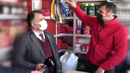 Hayırsever işadamı mahallelinin bakkal borcunu temizledi