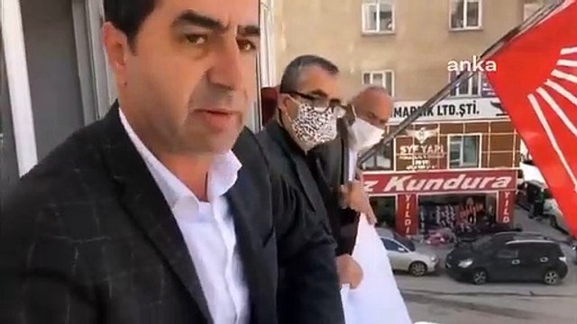 CHP'nin Niğde il binasına bu kez ‘128 nerede?’ pankartı asıldı: Buna da sanırım bir suç unsuru bulamayacaklardır