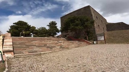 Kadim şehir Erzurum'un yüzlerce yıllık yapılarında Kovid-19 sessizliği yaşanıyor