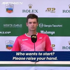 Quand aucun journaliste n'a de question pour le tennisman Hurkacz