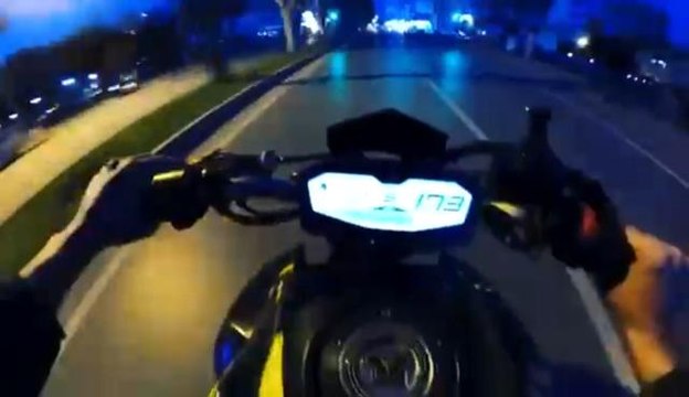 Kural tanımayan motosiklet sürücüsüne ceza yağdı