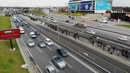 İstanbul’da toplu taşıma araçlarında yoğunluk