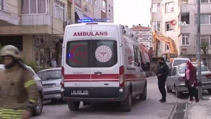 Son dakika haberi | Yıkımda kepçenin üzerine beton blok düştü: Operatör ağır yaralandı