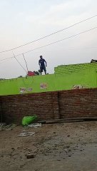 प्रधान प्रत्याशी का अपने दो दर्जन साथियों के साथ गांव में खुला तांडव