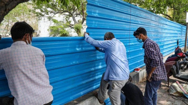 Lucknow: Crematorium covered with tin walls by authorities