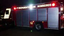 Fogo em gramado de casa abandonada mobiliza Bombeiros ao Bairro Morumbi