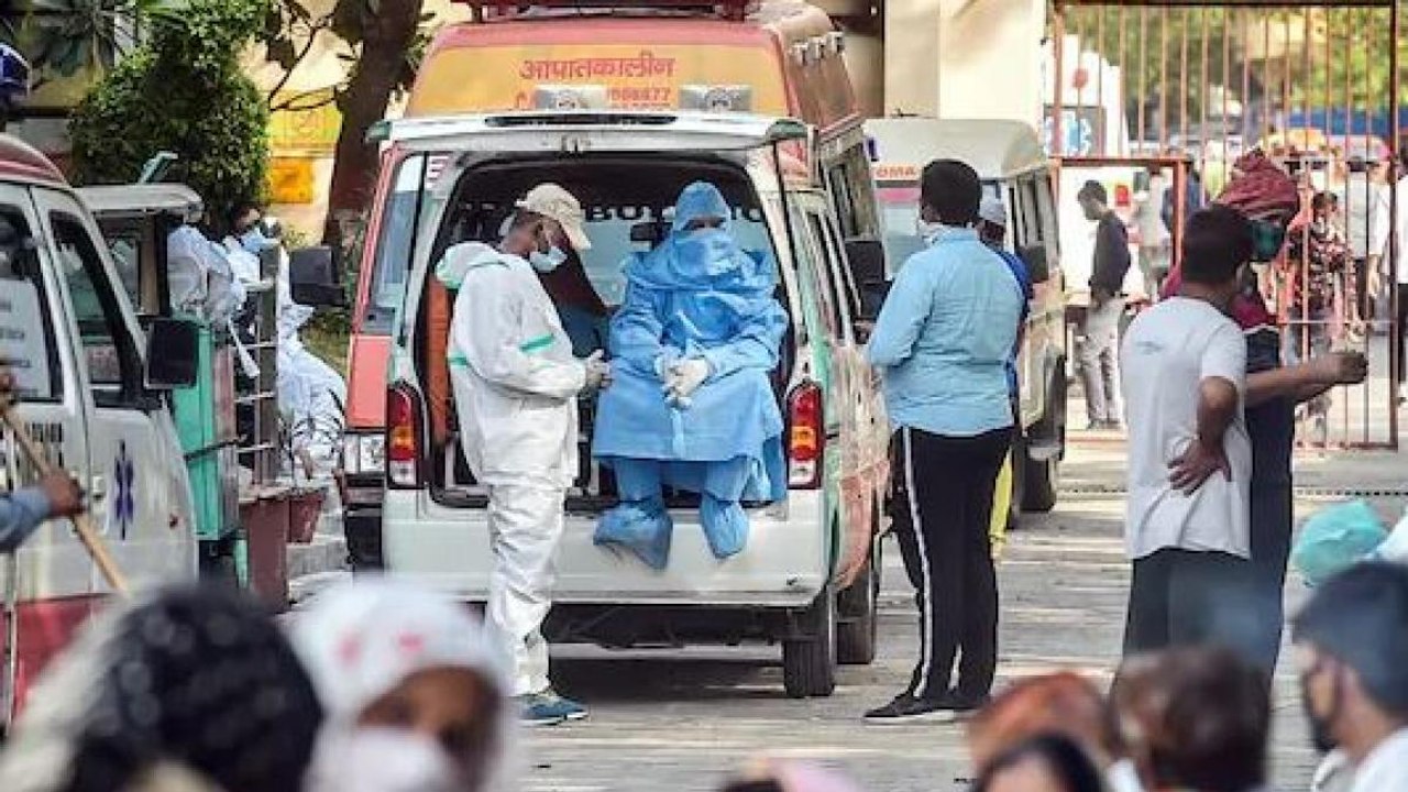 India records 2.17 lakh new cases, 1,185 more deaths