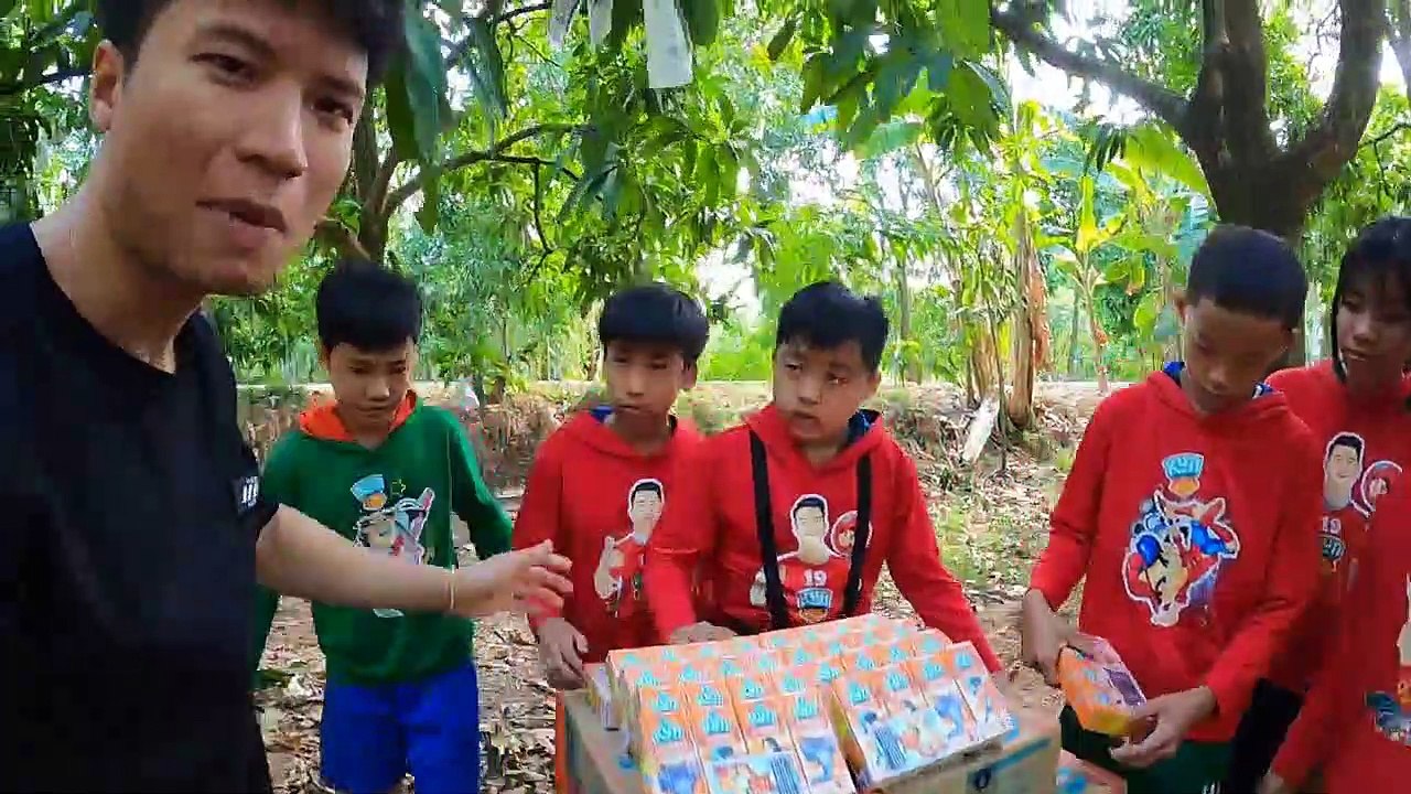 Tony   Trẻ Trâu Đua Xe  - Ai Chậm Hơn Người Đó Thắng