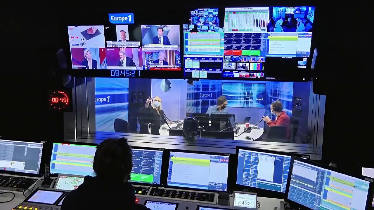 Emmanuel Macron à Notre-Dame : "Mais non, il faut mettre du BA13 !" (Canteloup)