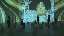 Un paseo por el universo creativo de Klimt con las tecnologías del siglo XXI