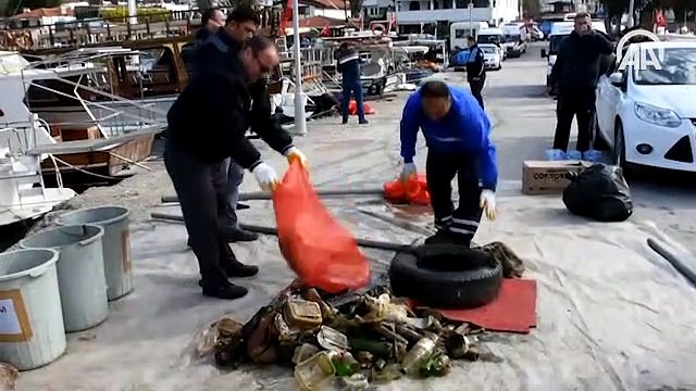 Bodrum'da deniz dibi ve kıyı temizliği kamerada