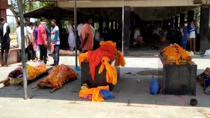 Corona patients’ bodies pile up at crematoriums in UP