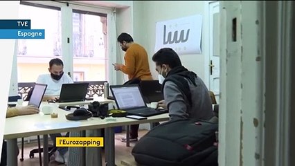 Eurozapping : un calendrier de réouverture en Belgique, des réfugiés créent un média en Espagne