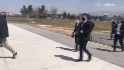 Bakan Pakdemirli, helikopterle Şırnak'a gitti