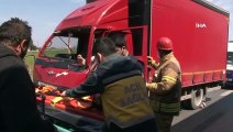 Arnavutköy’de hafriyat kamyonu ile kamyonet çarpıştı: 1 yaralı