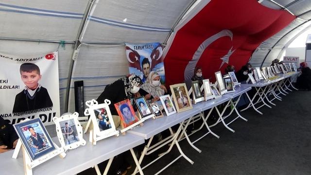 Evlat nöbetindeki aileler HDP'nin kapatılmasında ısrarlı