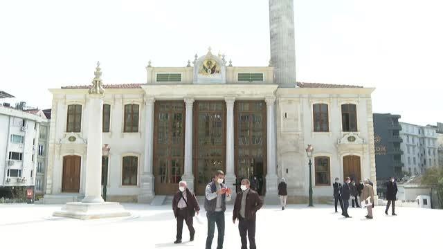 Teşvikiye Camisi 3 yıl süren restorasyonun ardından cuma namazıyla ibadete açıldı