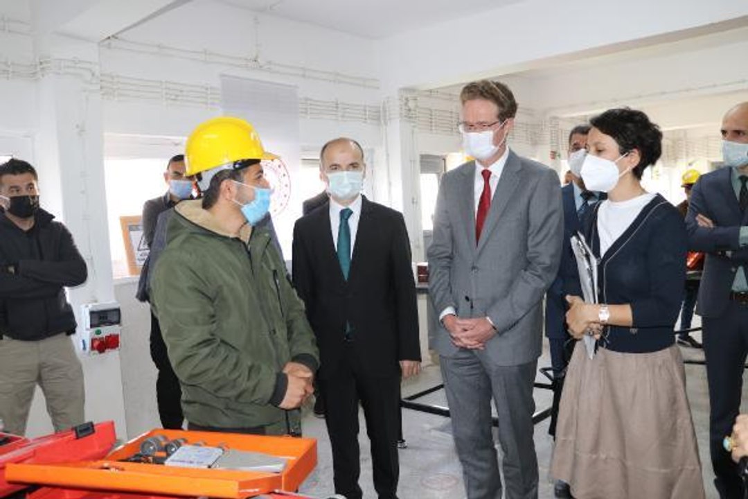 BÜYÜKELÇİ LANDRUT, MARDİN'DE DESTEK VERDİKLERİ PROJELERİ İNCELEDİ