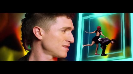 Walk The Moon - Shut Up And Dance (Official Video)