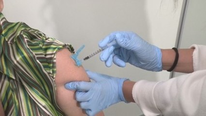 La estrategia de vacunación, pendiente de decisiones clave en España y Europa