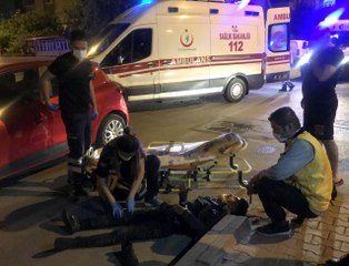 Kısıtlama saatinde boş yolda birbirlerine girdiler: 2 yaralı