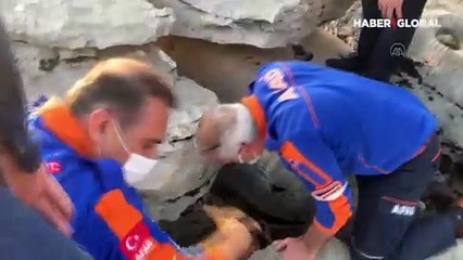 Kayalıklar arasında bu halde bulunmuştu! Acı haber geldi